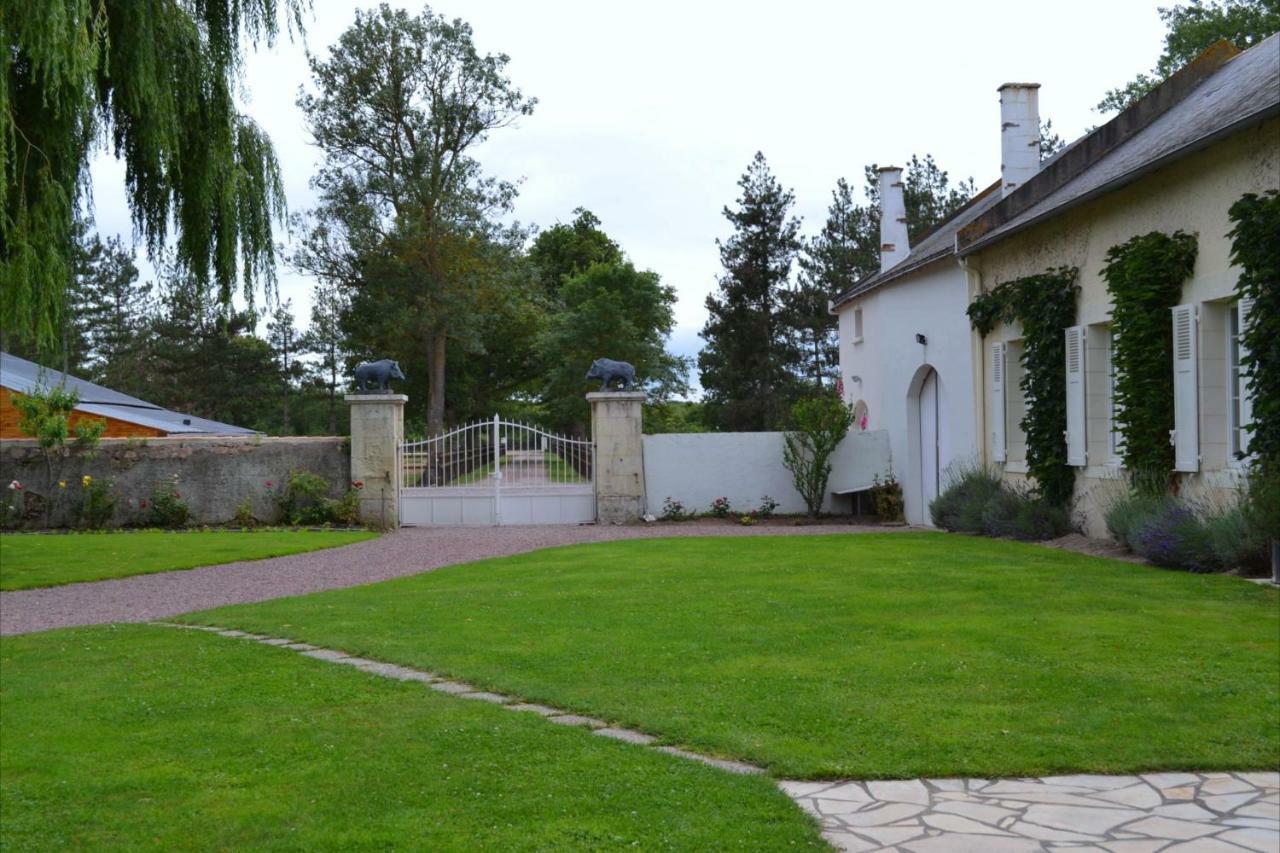 Bed and Breakfast Le Domaine Des Bois Mauzé-Thouarsais Exterior foto